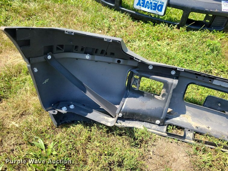 image for item DN4082 Ford F series  front bumper