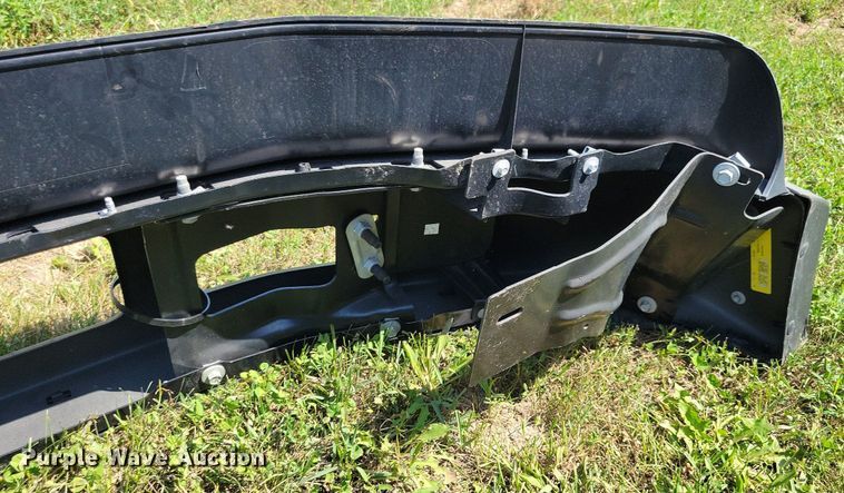 image for item DN4083 (2) Ford front bumpers