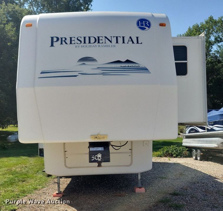 image for item DN4105 2005 Holiday Rambler Presidential  camper