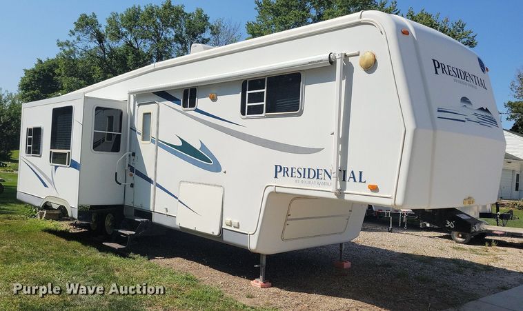 image for item DN4105 2005 Holiday Rambler Presidential  camper