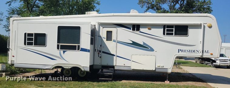 image for item DN4105 2005 Holiday Rambler Presidential  camper