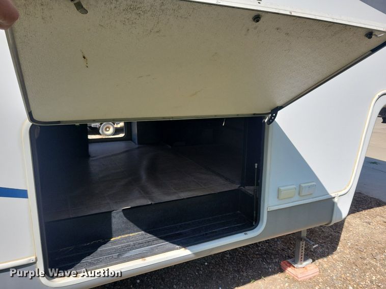 image for item DN4105 2005 Holiday Rambler Presidential  camper