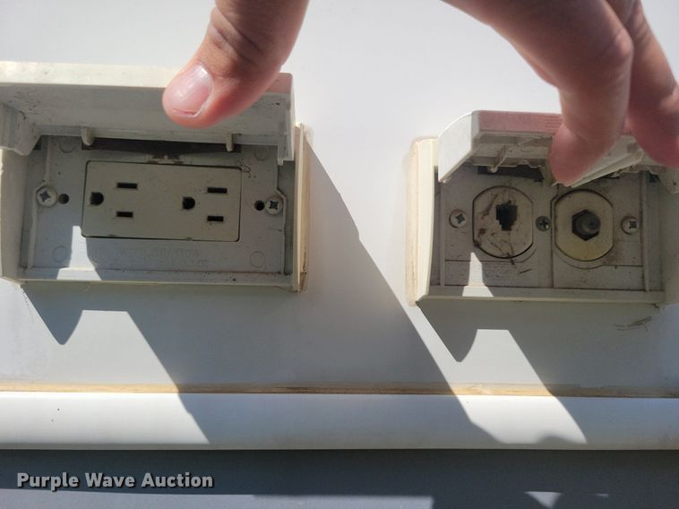 image for item DN4105 2005 Holiday Rambler Presidential  camper