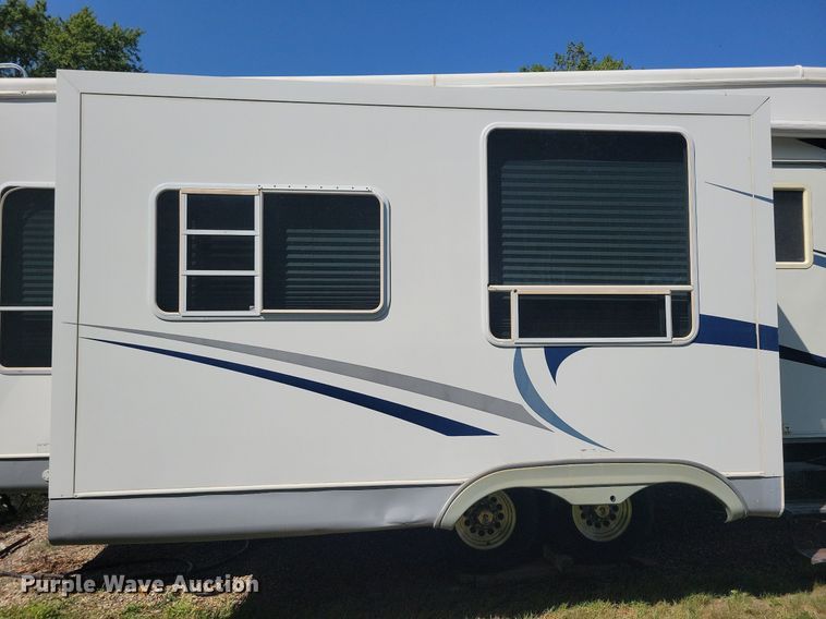 image for item DN4105 2005 Holiday Rambler Presidential  camper