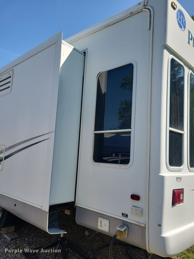 image for item DN4105 2005 Holiday Rambler Presidential  camper