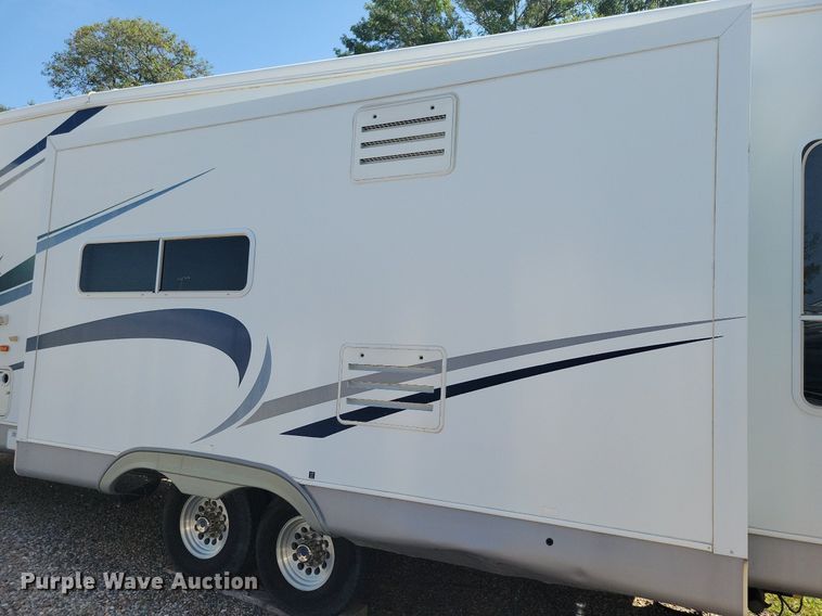 image for item DN4105 2005 Holiday Rambler Presidential  camper