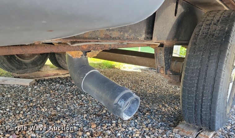 image for item DN4105 2005 Holiday Rambler Presidential  camper