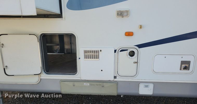 image for item DN4105 2005 Holiday Rambler Presidential  camper