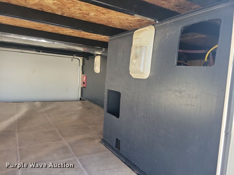 image for item DN4105 2005 Holiday Rambler Presidential  camper