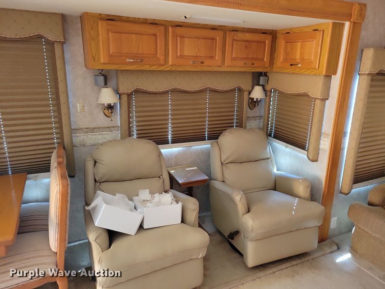 image for item DN4105 2005 Holiday Rambler Presidential  camper