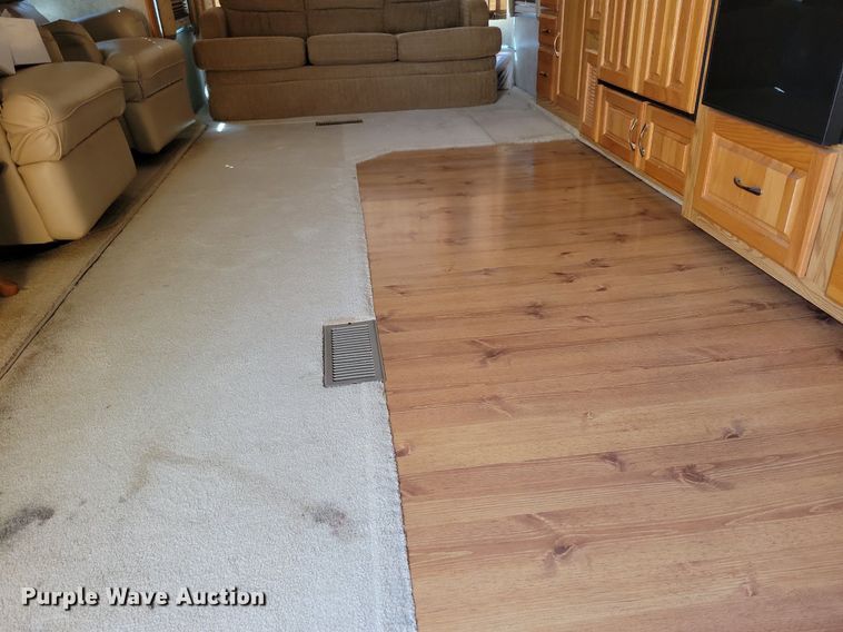 image for item DN4105 2005 Holiday Rambler Presidential  camper