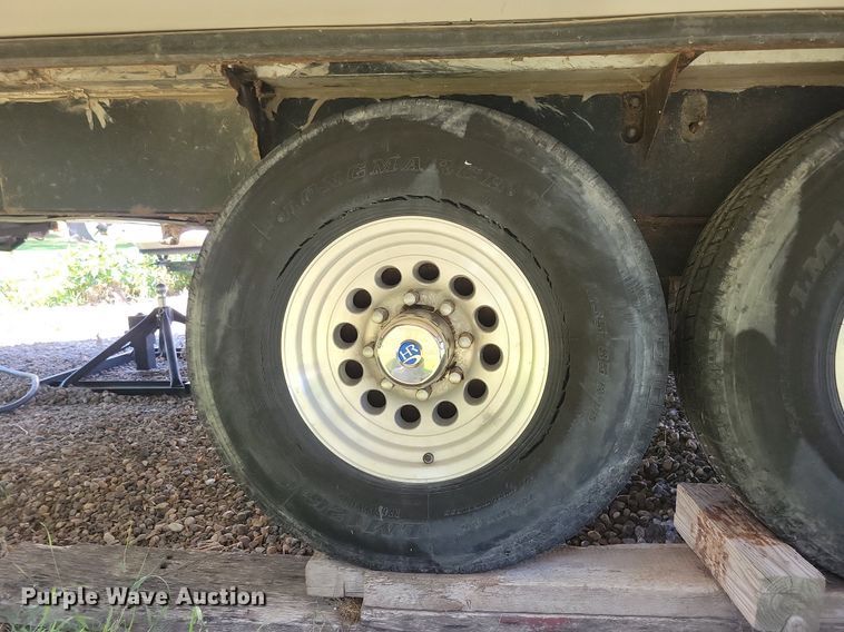 image for item DN4105 2005 Holiday Rambler Presidential  camper