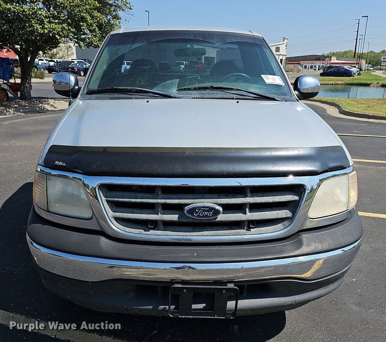 image for item DN8595 2001 Ford F150 XLT  pickup truck
