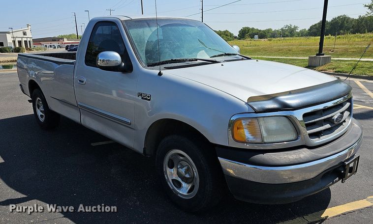 image for item DN8595 2001 Ford F150 XLT  pickup truck