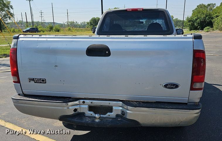 image for item DN8595 2001 Ford F150 XLT  pickup truck