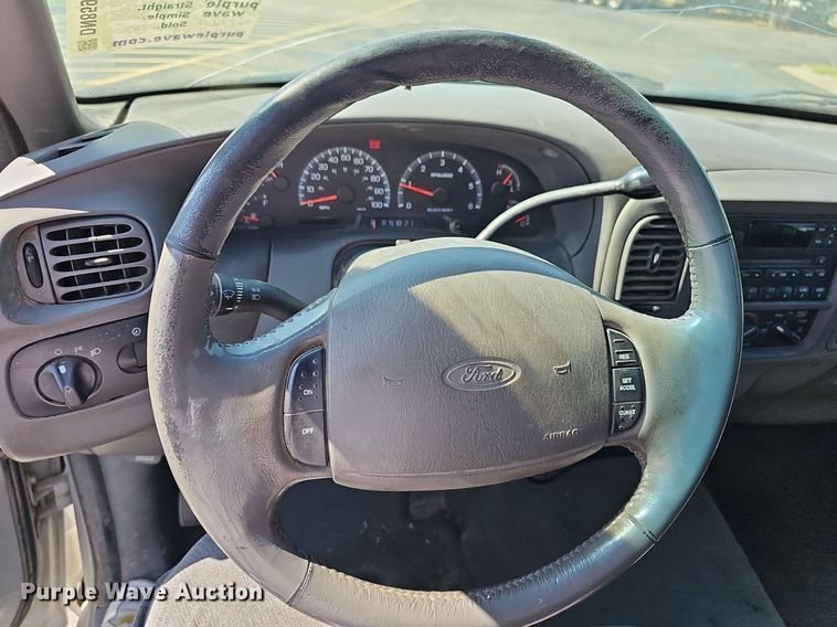 image for item DN8595 2001 Ford F150 XLT  pickup truck