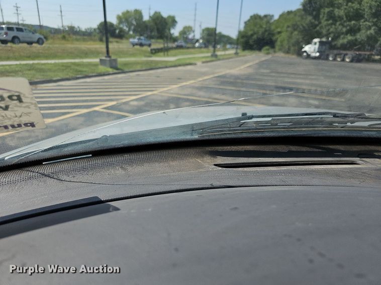 image for item DN8595 2001 Ford F150 XLT  pickup truck