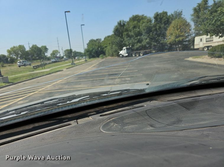 image for item DN8595 2001 Ford F150 XLT  pickup truck