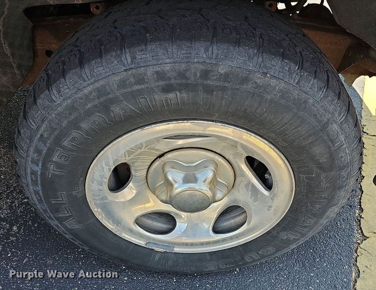 image for item DN8595 2001 Ford F150 XLT  pickup truck