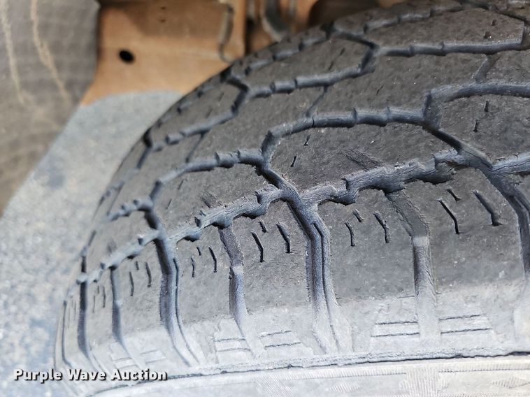 image for item DN8595 2001 Ford F150 XLT  pickup truck