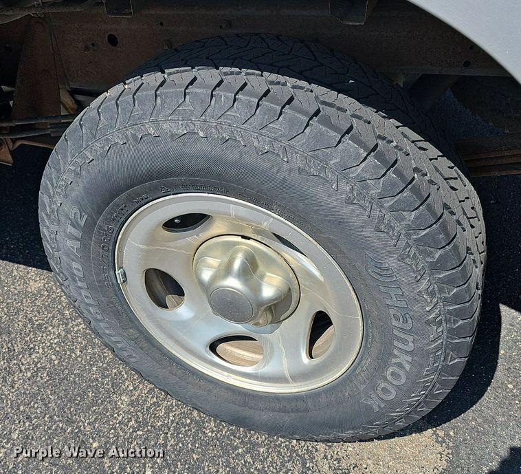 image for item DN8595 2001 Ford F150 XLT  pickup truck