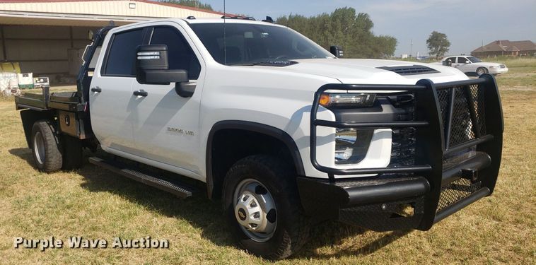 image for item DO3007 2020 Chevrolet Silverado 3500HD  Crew Cab bale bed truck