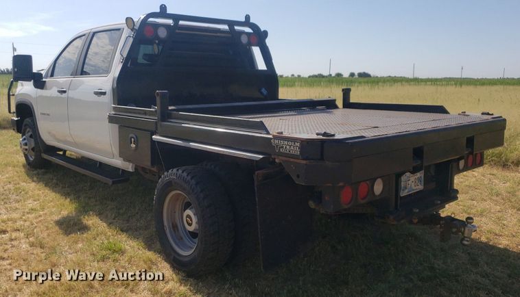image for item DO3007 2020 Chevrolet Silverado 3500HD  Crew Cab bale bed truck
