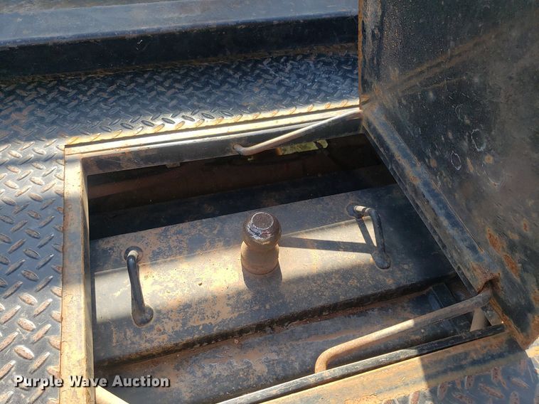 image for item DO3007 2020 Chevrolet Silverado 3500HD  Crew Cab bale bed truck