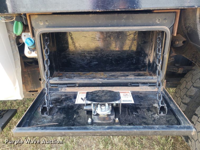 image for item DO3007 2020 Chevrolet Silverado 3500HD  Crew Cab bale bed truck