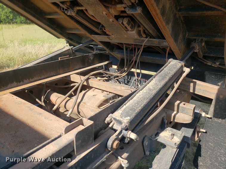 image for item DO3007 2020 Chevrolet Silverado 3500HD  Crew Cab bale bed truck