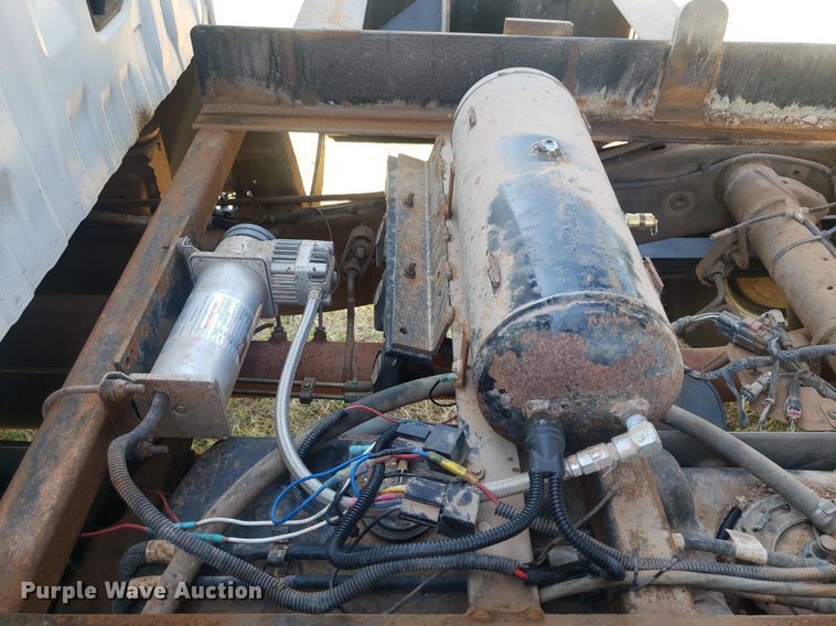 image for item DO3007 2020 Chevrolet Silverado 3500HD  Crew Cab bale bed truck