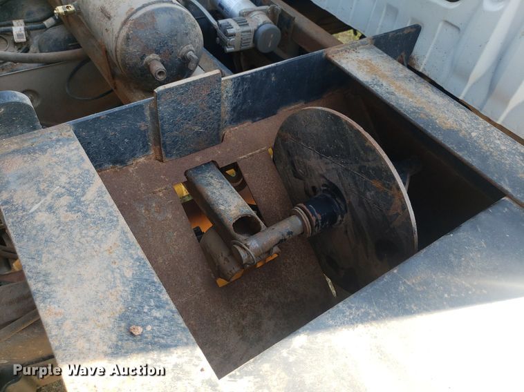 image for item DO3007 2020 Chevrolet Silverado 3500HD  Crew Cab bale bed truck