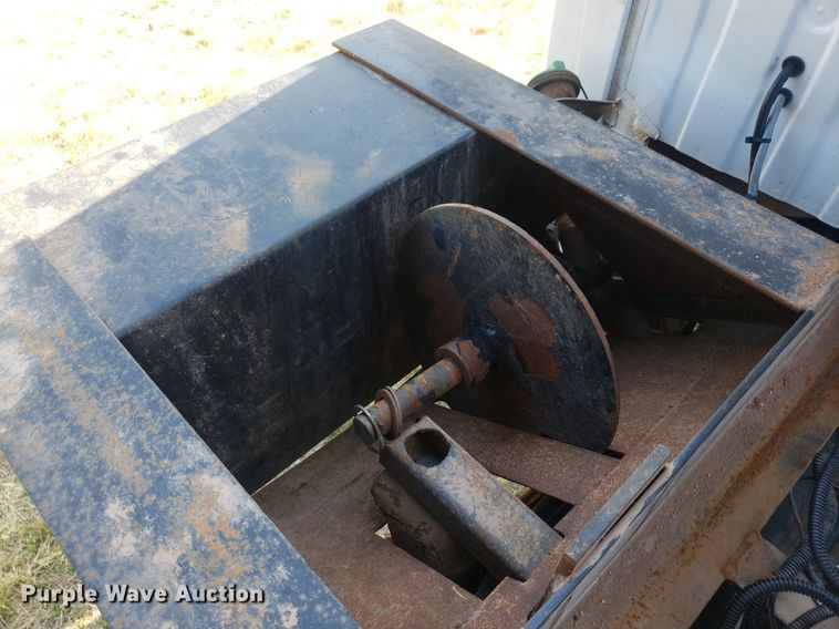 image for item DO3007 2020 Chevrolet Silverado 3500HD  Crew Cab bale bed truck