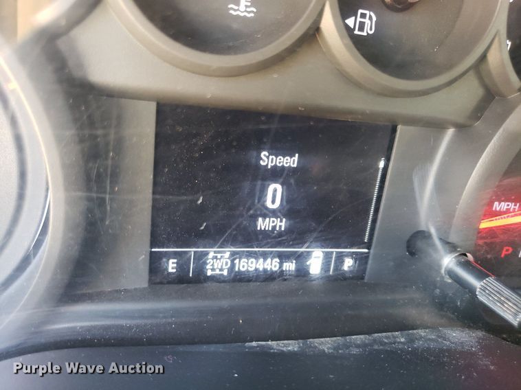 image for item DO3007 2020 Chevrolet Silverado 3500HD  Crew Cab bale bed truck