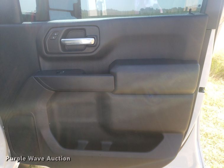 image for item DO3007 2020 Chevrolet Silverado 3500HD  Crew Cab bale bed truck