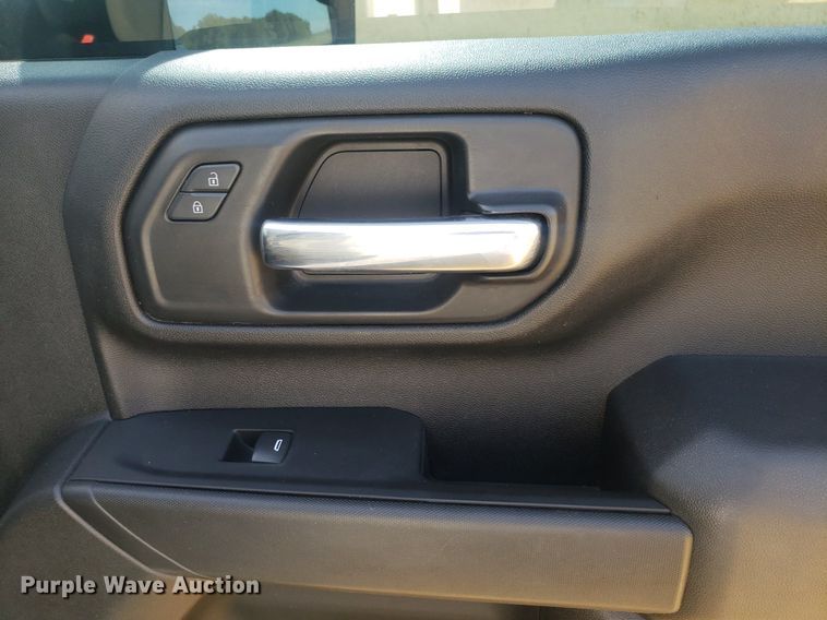 image for item DO3007 2020 Chevrolet Silverado 3500HD  Crew Cab bale bed truck