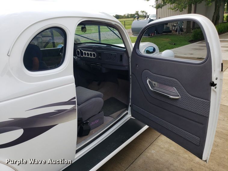 image for item DO3027 1937 Dodge D5 