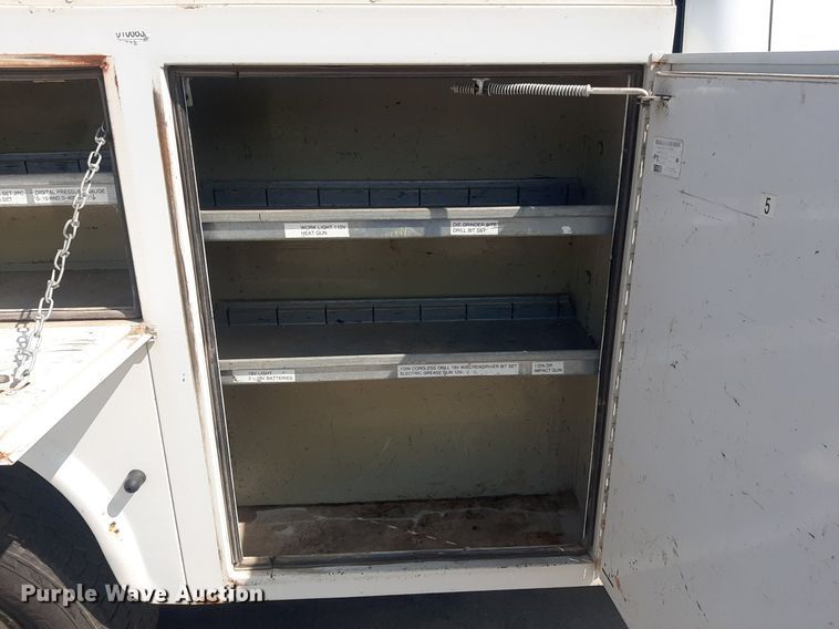 image for item DO3077 2009 GMC Sierra 3500HD  Ext. Cab utility bed pickup truck