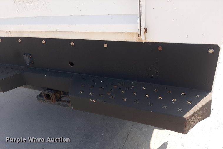 image for item DO3077 2009 GMC Sierra 3500HD  Ext. Cab utility bed pickup truck