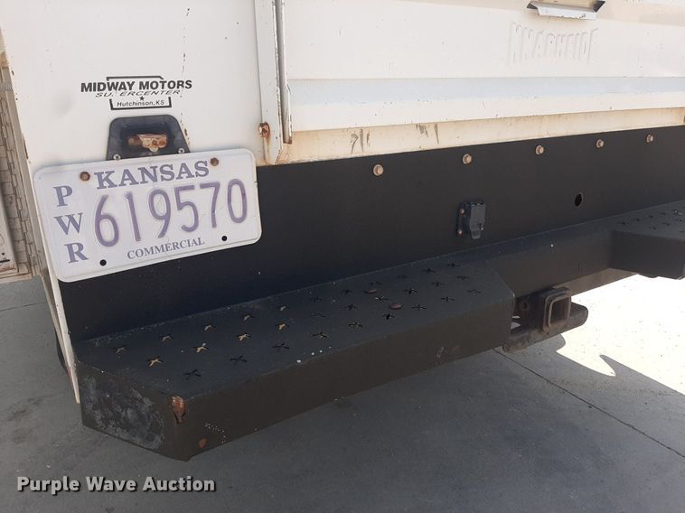 image for item DO3077 2009 GMC Sierra 3500HD  Ext. Cab utility bed pickup truck