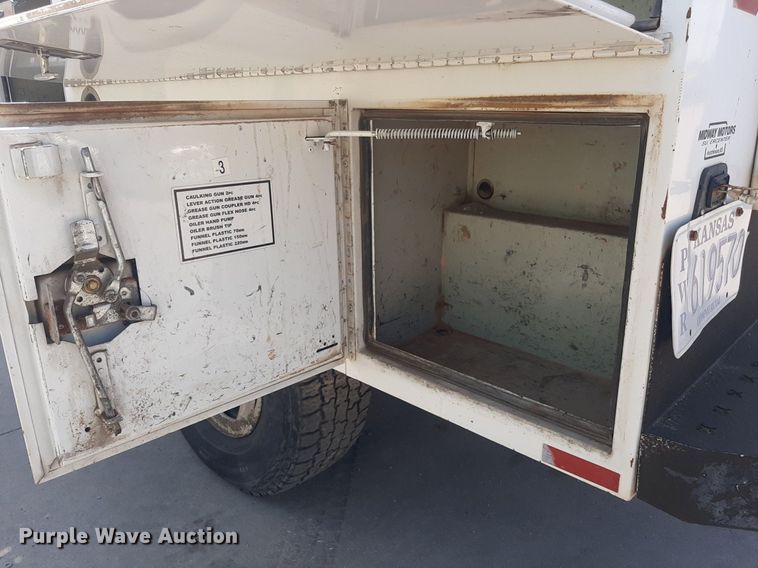 image for item DO3077 2009 GMC Sierra 3500HD  Ext. Cab utility bed pickup truck