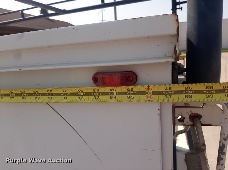 image for item DO3077 2009 GMC Sierra 3500HD  Ext. Cab utility bed pickup truck