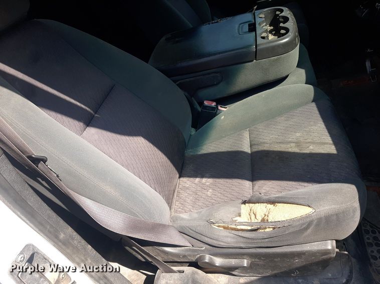 image for item DO3077 2009 GMC Sierra 3500HD  Ext. Cab utility bed pickup truck