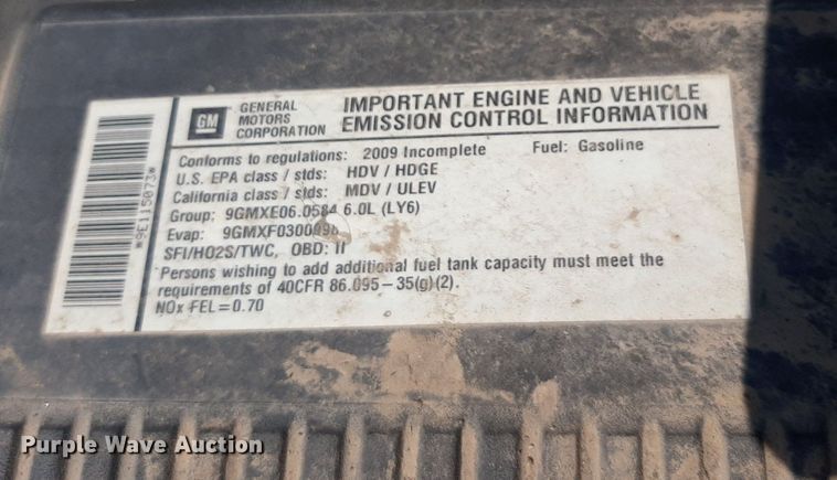 image for item DO3077 2009 GMC Sierra 3500HD  Ext. Cab utility bed pickup truck