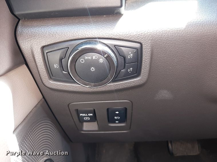 image for item DO3080 2018 Ford Expedition  SUV