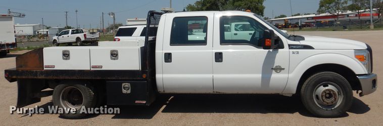 image for item DO3081 2016 Ford F350 Super Duty XL  Crew Cab flatbed pickup truck