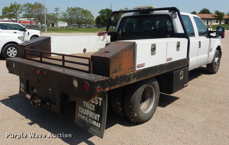 image for item DO3081 2016 Ford F350 Super Duty XL  Crew Cab flatbed pickup truck