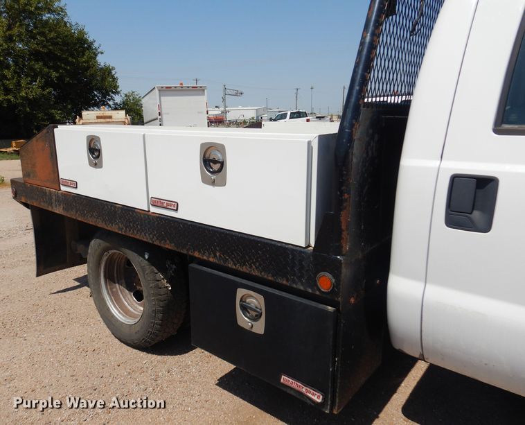 image for item DO3081 2016 Ford F350 Super Duty XL  Crew Cab flatbed pickup truck