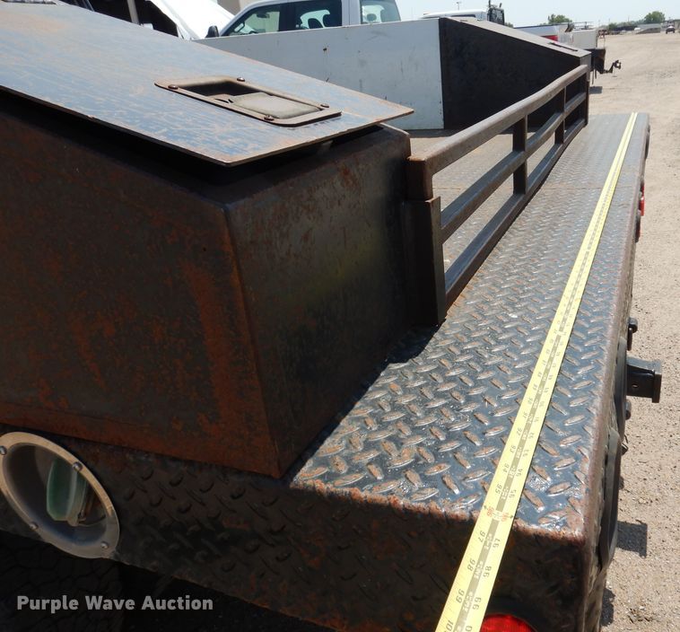 image for item DO3081 2016 Ford F350 Super Duty XL  Crew Cab flatbed pickup truck