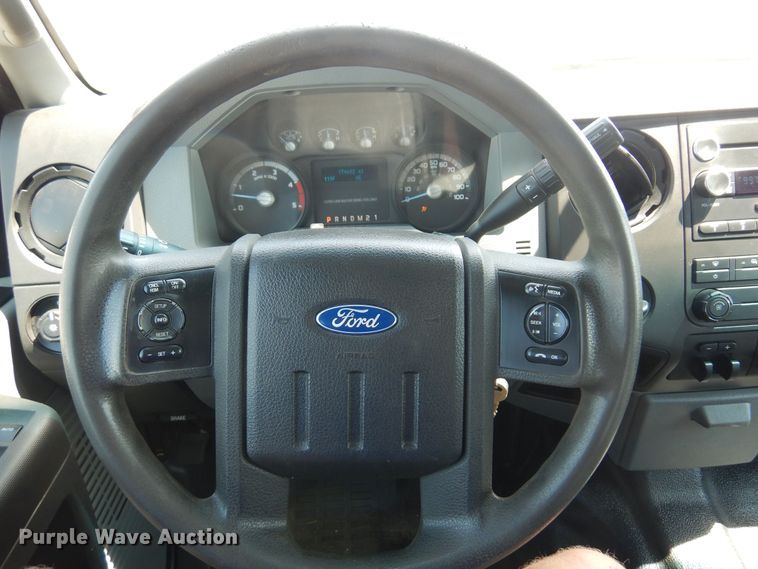 image for item DO3081 2016 Ford F350 Super Duty XL  Crew Cab flatbed pickup truck